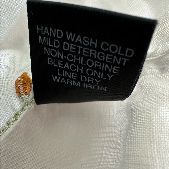 Avenue 100% White Linen Embroidered Floral Boho Top size Large - Picture 6 of 6